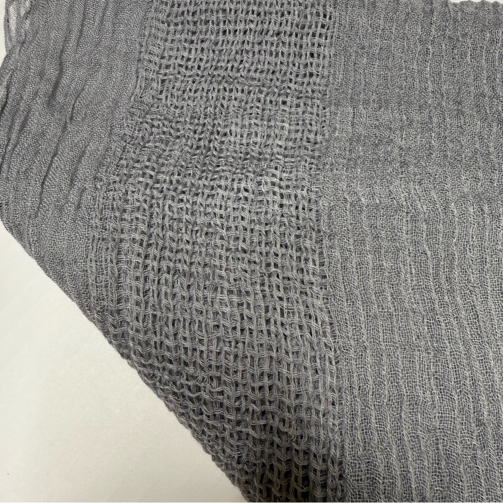 Hinge Soft Grey Scarf NWT - Picture 5 of 5